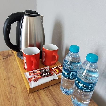 5 Mins To Airport Private Villa Room Istanbul Ngoại thất bức ảnh