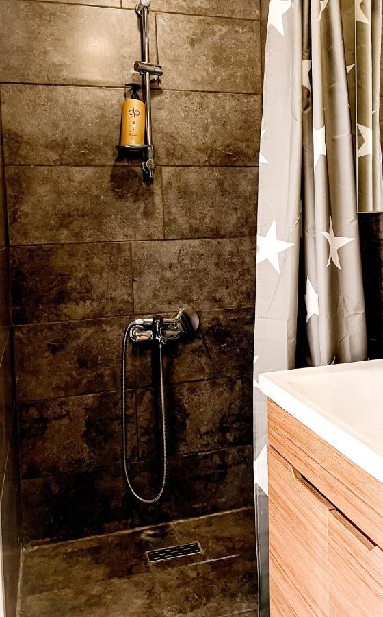 5 Mins To Airport Private Villa Room Istanbul Ngoại thất bức ảnh