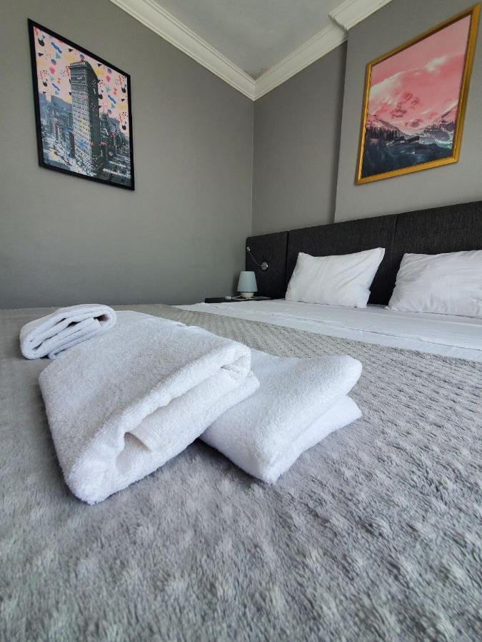 5 Mins To Airport Private Villa Room Istanbul Ngoại thất bức ảnh