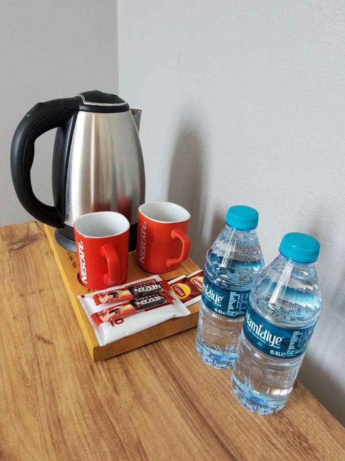 5 Mins To Airport Private Villa Room Istanbul Ngoại thất bức ảnh