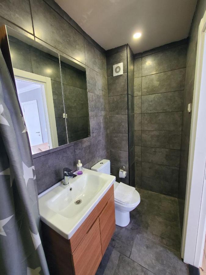 5 Mins To Airport Private Villa Room Istanbul Ngoại thất bức ảnh